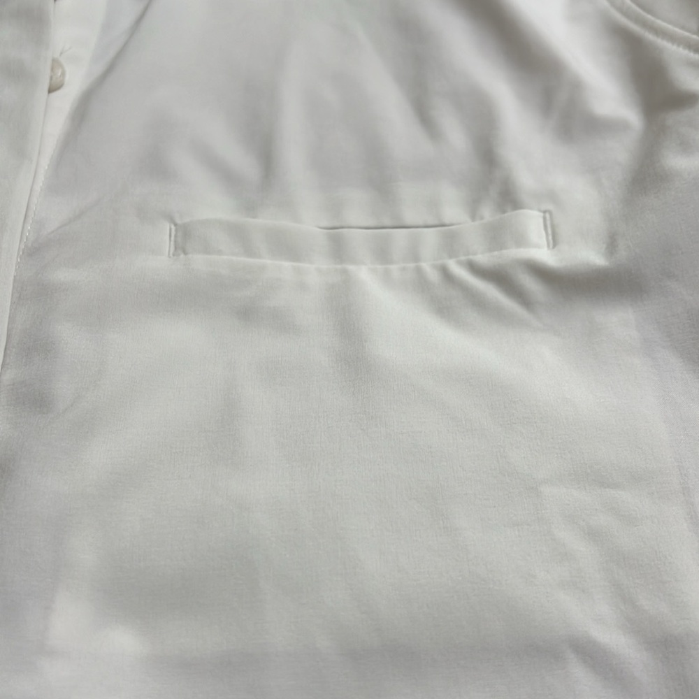 Athleta Cream Button Down Shirt polyester/spandex blend. 1x - Picture 7 of 9